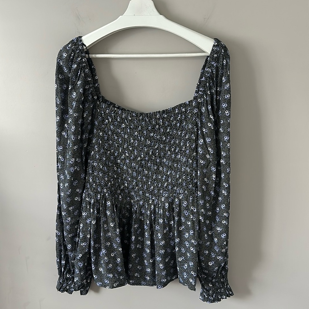 ✨ 3 for $35 ✨ George Black and Blue Floral Off Shoulder Blouse